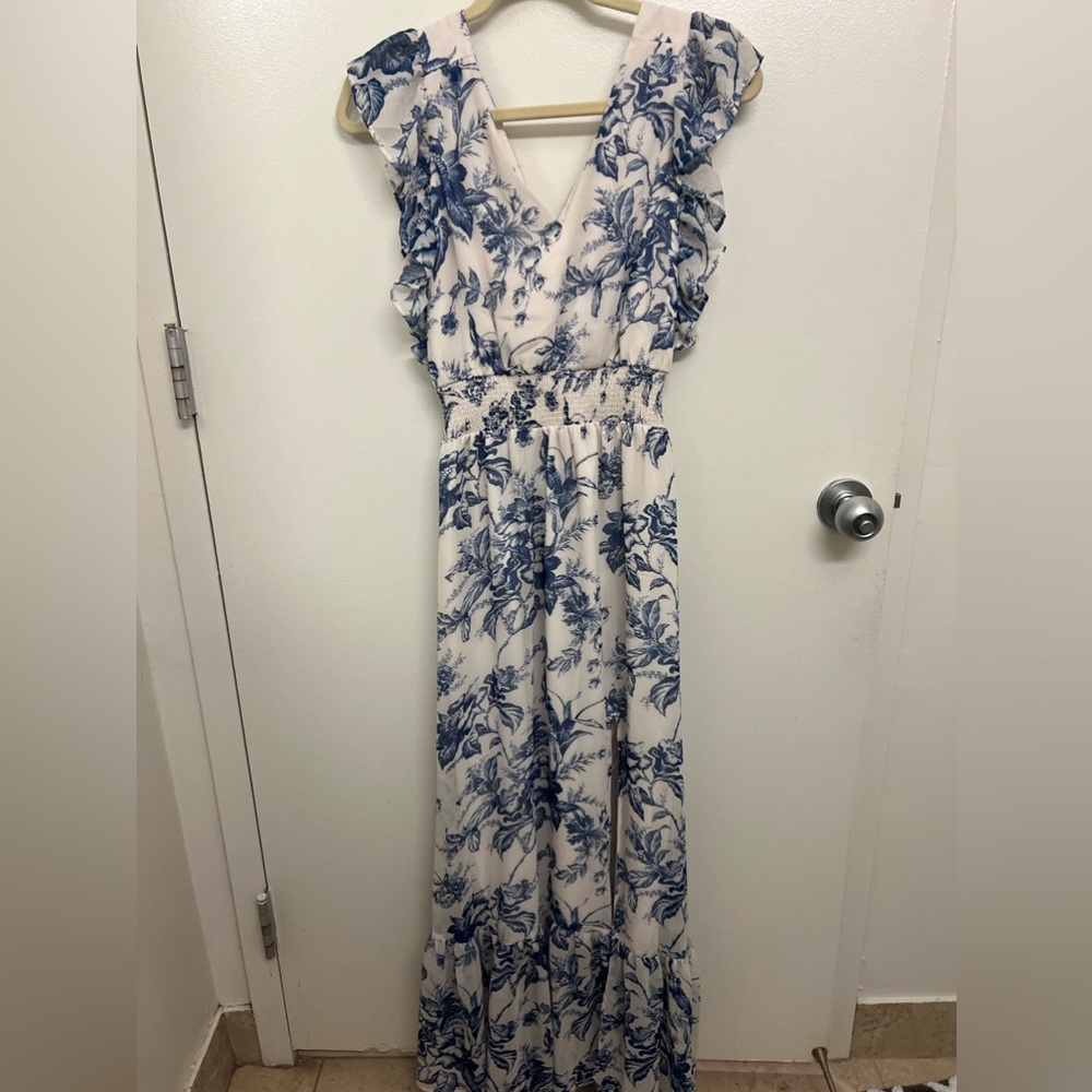 Express Blue and White Floral Maxi dress - XS